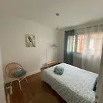 Petite Maison De *